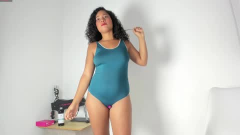 lissa_petitee online show from 05/23/26, 12:16