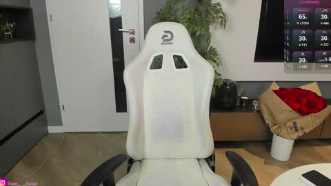 Snapshot of lissababe11 chatting on 12/15/24, 05:53 Alexa online show from 12/15/24, 05:53