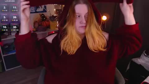 Snapshot of lissamuff chatting on 02/15/25, 04:12 Lissa online show from 02/15/25, 04:12