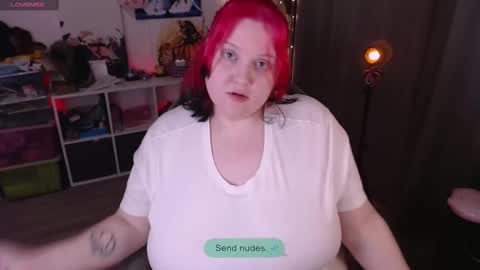 Snapshot of lissamuff chatting on 02/26/25, 07:31 Lissa online show from 02/26/25, 07:31