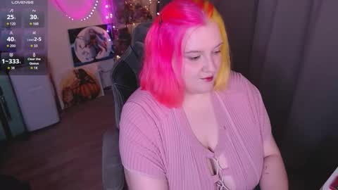 Snapshot of lissamuff chatting on 09/11/25, 03:56 Lissa online show from 09/11/25, 03:56