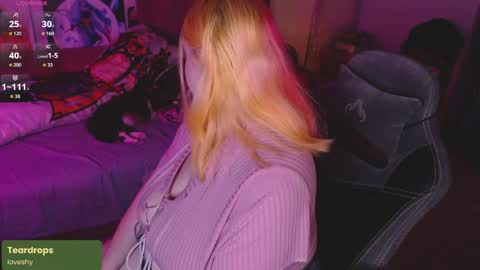 Snapshot of lissamuff chatting on 04/21/26, 04:12 Lissa online show from 04/21/26, 04:12
