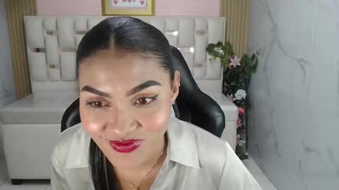 Snapshot of lissandra_s chatting on 11/20/25, 08:19 lissandra_s online show from 11/20/25, 08:19