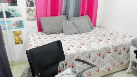 lissa online show from 12/12/24, 07:59