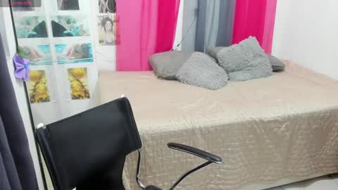 lissa online show from 12/30/24, 07:42