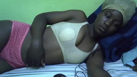 lisssa01 online show from 09/14/25, 04:11