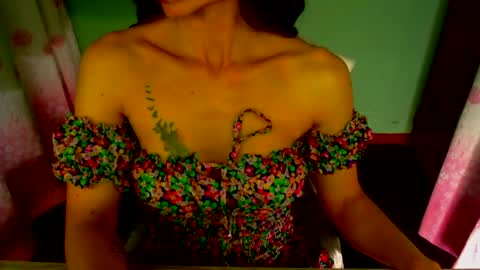 Snapshot of lisstaylor chatting on 01/06/25, 04:02 Liss online show from 01/06/25, 04:02