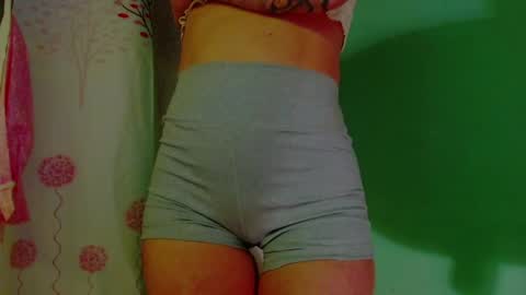 Snapshot of lisstaylor chatting on 01/23/25, 03:11 Liss online show from 01/23/25, 03:11