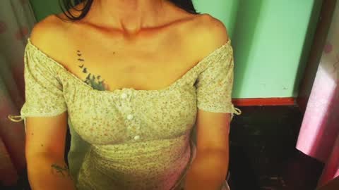 Snapshot of lisstaylor chatting on 02/01/25, 01:34 Liss online show from 02/01/25, 01:34