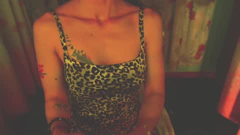 Snapshot of lisstaylor chatting on 03/06/25, 04:49 Liss online show from 03/06/25, 04:49