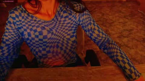 Snapshot of lisstaylor chatting on 09/17/25, 05:03 Liss online show from 09/17/25, 05:03