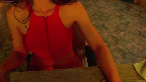 Snapshot of lisstaylor chatting on 11/20/25, 03:23 Liss online show from 11/20/25, 03:23