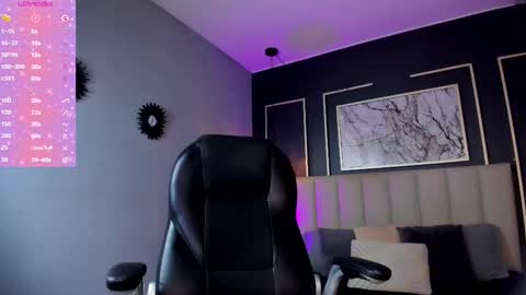 Snapshot of lissy__dream chatting on 03/08/25, 10:13 lissy__dream online show from 03/08/25, 10:13