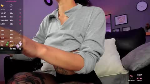 Snapshot of lissy__dream chatting on 10/14/25, 01:28 lissy__dream online show from 10/14/25, 01:28