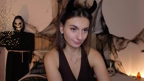 Snapshot of lit1le_mia chatting on 10/26/25, 09:53 lit1le_mia online show from 10/26/25, 09:53