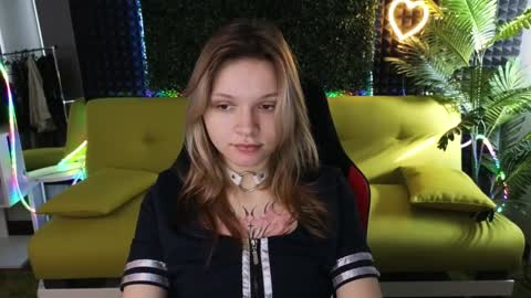 Snapshot of litabrom chatting on 02/01/25, 06:00 Lena online show from 02/01/25, 06:00