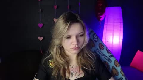 Snapshot of litabrom chatting on 02/17/25, 01:04 Lena online show from 02/17/25, 01:04