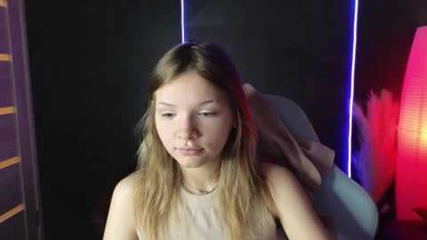 Snapshot of litabrom chatting on 09/20/25, 02:12 Lena online show from 09/20/25, 02:12