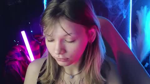 Snapshot of litabrom chatting on 10/23/25, 02:11 Lena online show from 10/23/25, 02:11