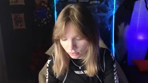 Snapshot of litabrom chatting on 10/26/25, 02:06 Lena online show from 10/26/25, 02:06