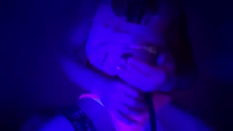 Snapshot of litleputa chatting on 12/01/25, 07:41 litleputa online show from 12/01/25, 07:41