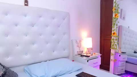 litleslut_ online show from 02/19/25, 02:12