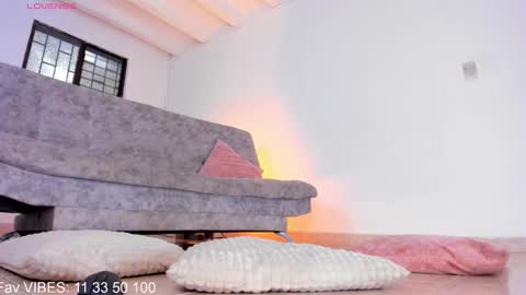 Snapshot of little___sophie chatting on 03/05/25, 08:21 little___sophie online show from 03/05/25, 08:21