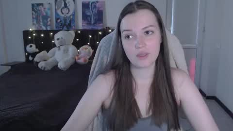 Snapshot of little__flowers chatting on 09/27/25, 09:25 little__flowers online show from 09/27/25, 09:25