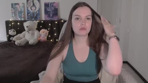 Snapshot of little__flowers chatting on 10/05/25, 06:56 little__flowers online show from 10/05/25, 06:56