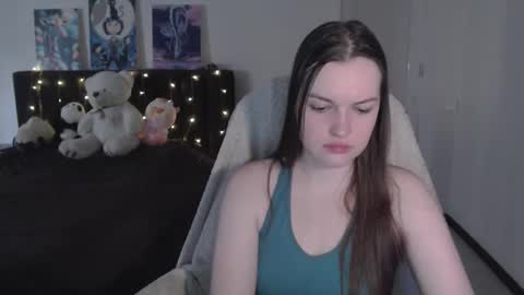 Snapshot of little__flowers chatting on 10/09/25, 09:29 little__flowers online show from 10/09/25, 09:29