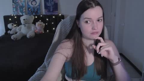 Snapshot of little__flowers chatting on 11/29/25, 08:06 little__flowers online show from 11/29/25, 08:06