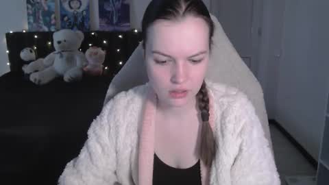 little__flowers online show from 01/13/26, 09:36