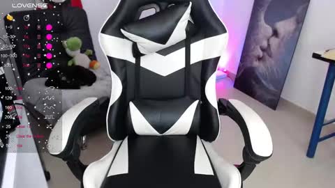 Amelie  online show from 02/19/26, 01:23