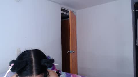 Snapshot of little_angelito2 chatting on 11/08/25, 12:00 TU ANGELITO online show from 11/08/25, 12:00