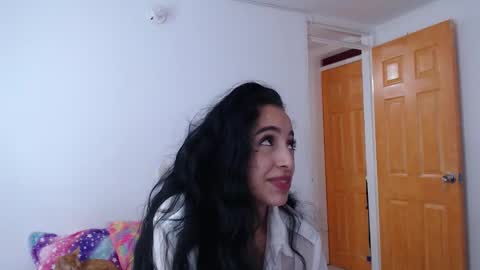 Snapshot of little_angelito2 chatting on 11/28/25, 09:50 TU ANGELITO online show from 11/28/25, 09:50