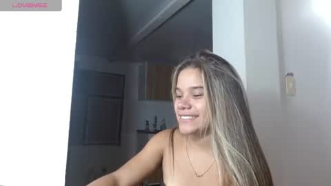 Snapshot of little_babyboo_ chatting on 07/05/26, 05:14 Catalina online show from 07/05/26, 05:14