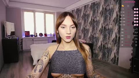 Snapshot of little_birdy chatting on 12/04/24, 08:34 Birdy online show from 12/04/24, 08:34