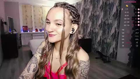 Snapshot of little_birdy chatting on 02/21/25, 06:04 Birdy online show from 02/21/25, 06:04