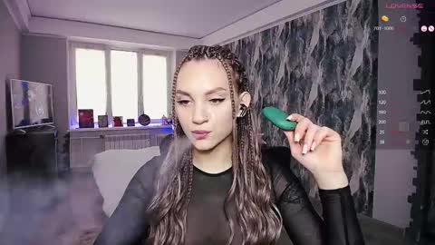 Snapshot of little_birdy chatting on 03/01/25, 10:02 Birdy online show from 03/01/25, 10:02