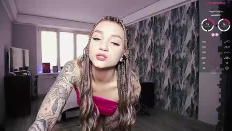 Snapshot of little_birdy chatting on 03/02/25, 10:03 Birdy online show from 03/02/25, 10:03