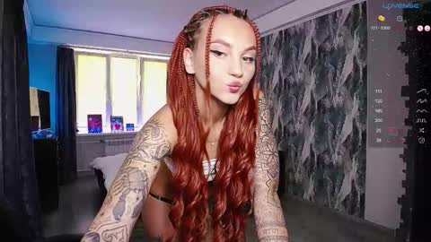 Snapshot of little_birdy chatting on 09/09/25, 11:43 Birdy online show from 09/09/25, 11:43