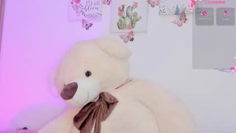 Snapshot of little_channel_ chatting on 06/22/26, 11:29 online show from 06/22/26, 11:29