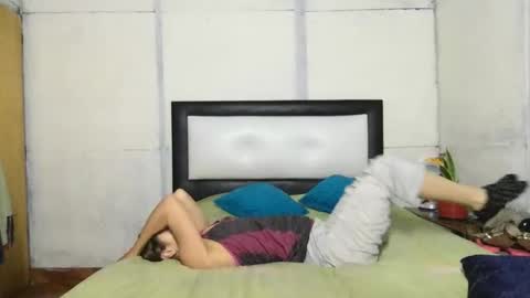 Snapshot of little_devil_diablita90 chatting on 09/29/25, 11:59 Diablita online show from 09/29/25, 11:59