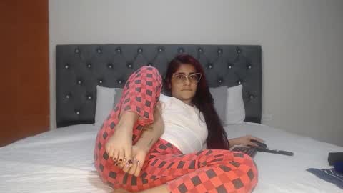 Snapshot of little_doll1111 chatting on 02/08/26, 07:06 Ali online show from 02/08/26, 07:06