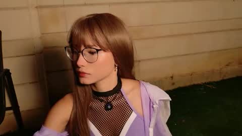 Snapshot of little_effy18_ chatting on 10/27/25, 03:05 Little Effy online show from 10/27/25, 03:05