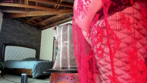 Snapshot of little_izzi chatting on 01/31/25, 06:14 Izzi online show from 01/31/25, 06:14