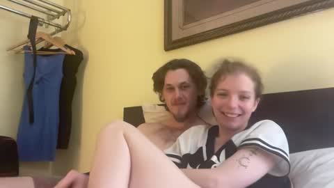 Snapshot of little_kiity_chloe chatting on 10/25/25, 05:48 Kitty Chloe and Tamer online show from 10/25/25, 05:48