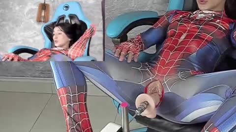 Snapshot of little_lili19 chatting on 01/24/25, 09:37 Lili online show from 01/24/25, 09:37