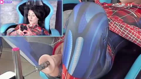 Snapshot of little_lili19 chatting on 01/25/25, 12:38 Lili online show from 01/25/25, 12:38