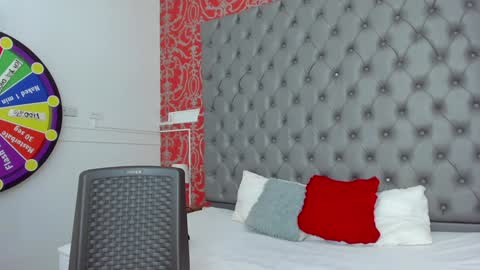 Snapshot of little_lilith_apple chatting on 01/25/25, 06:57 little_lilith_apple online show from 01/25/25, 06:57